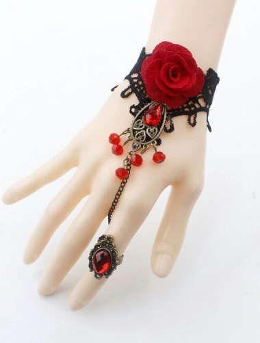 Medeia - koronkowa bransoletka z różą i pierścionkiem